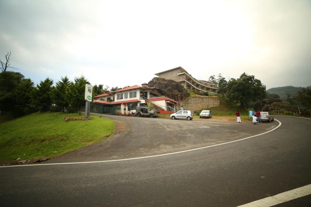 Ayur County Resort Chinnakanal Exterior photo