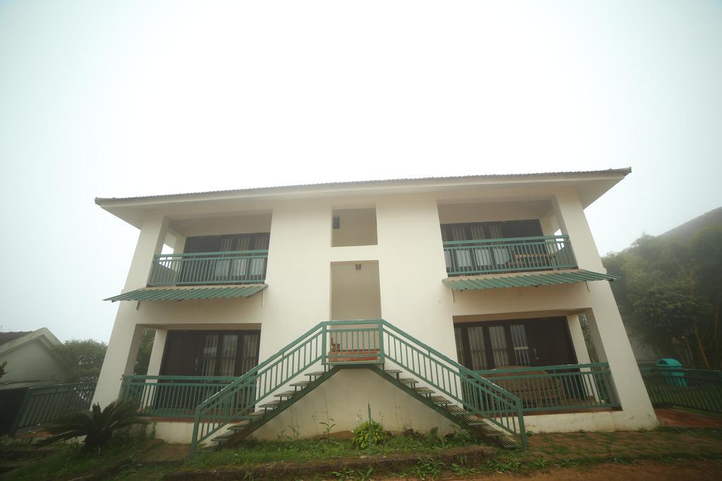 Ayur County Resort Chinnakanal Exterior photo