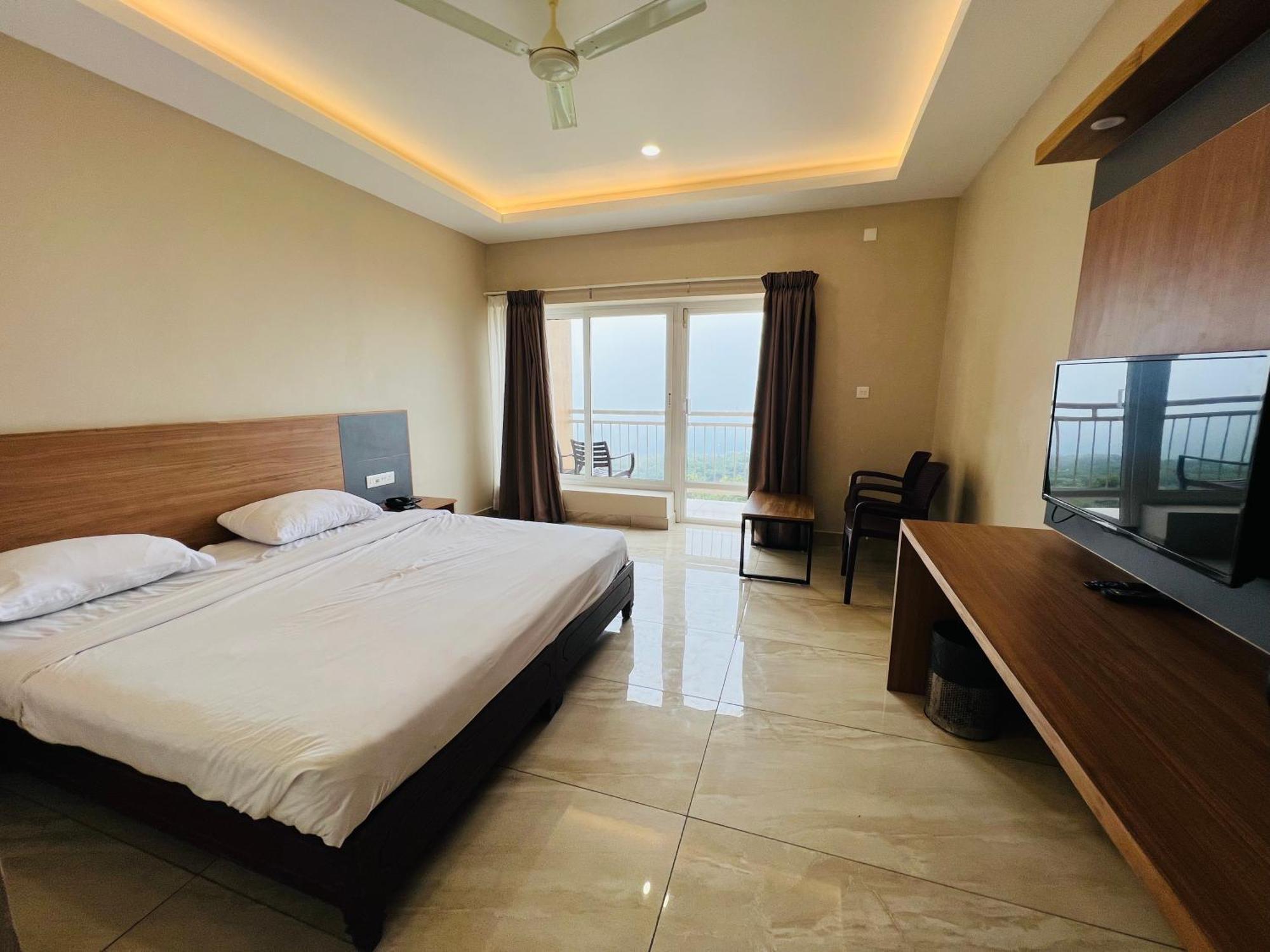 Ayur County Resort Chinnakanal Exterior photo
