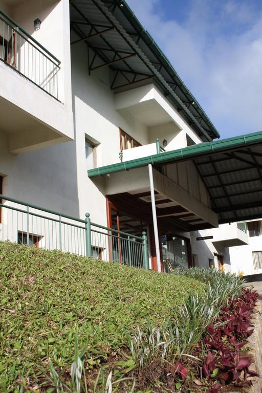 Ayur County Resort Chinnakanal Exterior photo